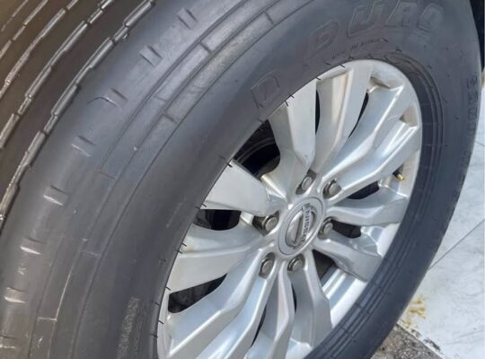Original 2019 Nissan Palatinum rims with tyers for