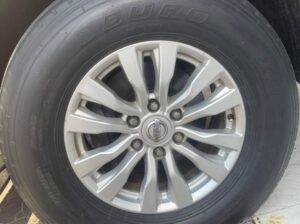 Original 2019 Nissan Palatinum rims with tyers for