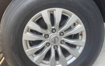 Original 2019 Nissan Palatinum rims with tyers for