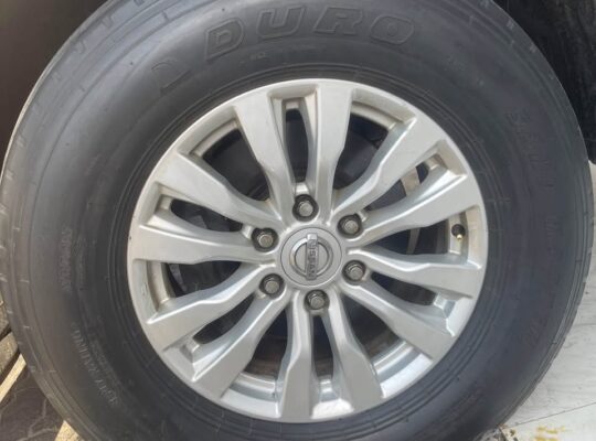 Original 2019 Nissan Palatinum rims with tyers for