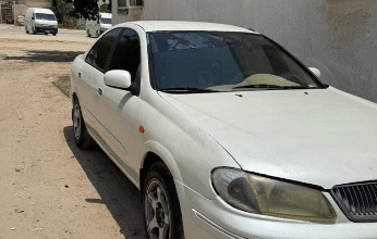 للبيع نيسان صني 2001 بحالة جيدة
