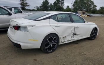 NISSAN ALTIMA SR 2025