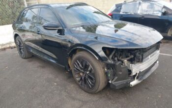 AUDI Q8 E-TRON PRESTIGE QUATTRO 2024