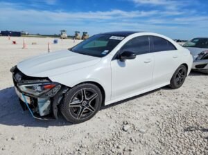 MERCEDES-BENZ CLA 250 4MATIC 2020