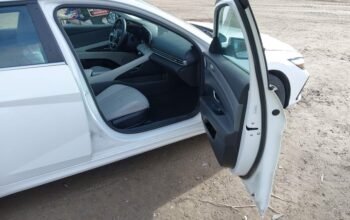 HYUNDAI ELANTRA LIMITED 2024 – Auto auction