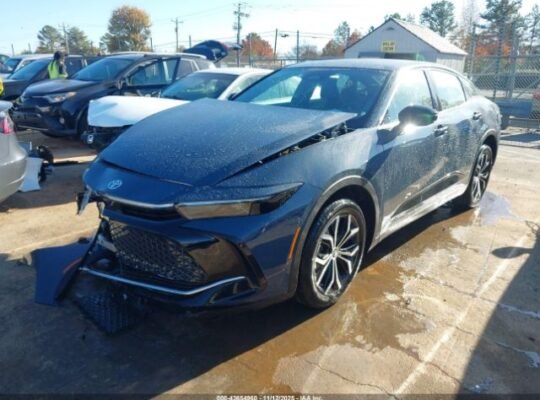 TOYOTA CROWN XLE 2026 Auto auction