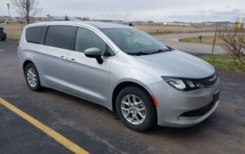 CHRYSLER VOYAGER LX 2022 Auto Auction