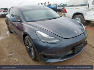 TESL MODEL 3 – 2022 – Sold .