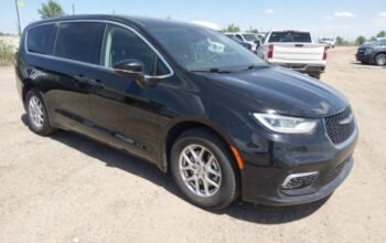 CHRYSLER PACIFICA TOURING L Auto Auction – SOLD