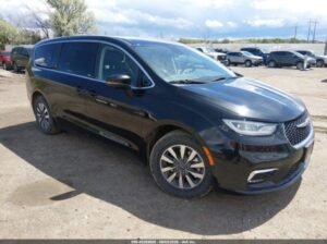 CHRYSLER PACIFICA HYBRID TOURING 2023 Auto Auction