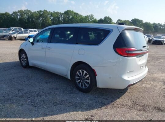 CHRYSLER PACIFICA HYBRID TOURING L Auto Auction