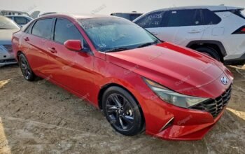 HYUNDAI ELANTRA 2022 – Auto auction  ( sold ) ,,