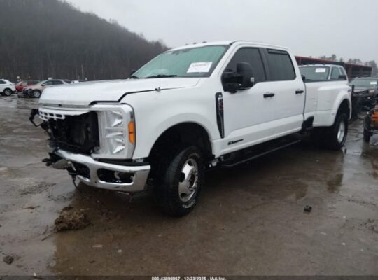 FORD F-350 XL 2023 Auto Auction