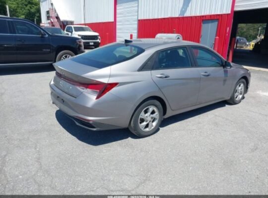 SOLD – HYUNDAI ELANTRA SE 2023 Auto Auction
