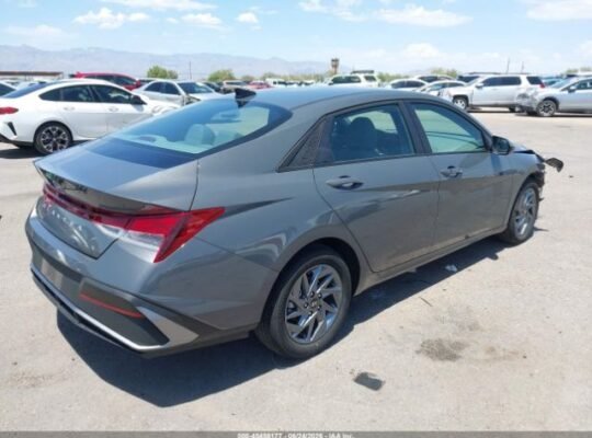 SOLD – HYUNDAI ELANTRA SEL 2024 Auto Auction