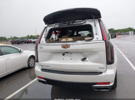 SOLD – CADILLAC ESCALADE ESV 2023 A uto Auction