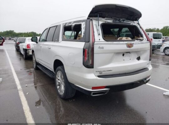 SOLD – CADILLAC ESCALADE ESV 2023 A uto Auction