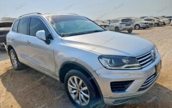 VOLKSWAGEN TOUAREG 2018 – Auto auction – Sold