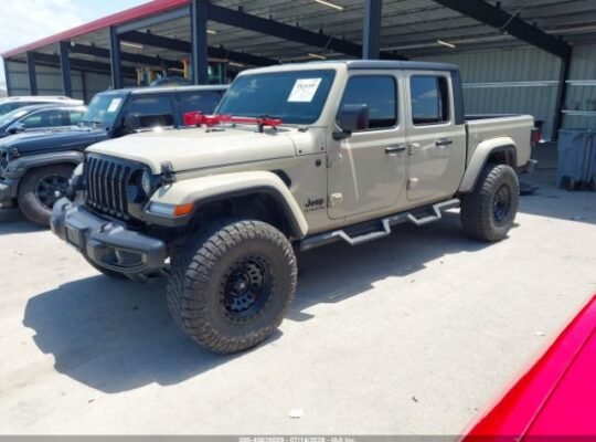 SOLD.. JEEP GLADIATOR WILLYS 4X4 2022 Auto Auction