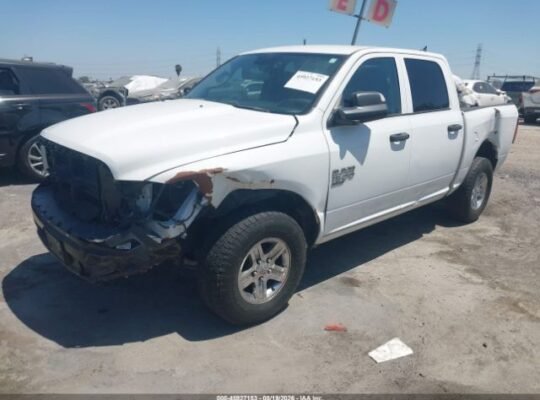 RAM 1500 CLASSIC TRADESMAN 4X4 2022 Auto auction