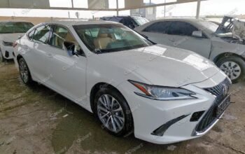 SOLD…!!!LEXUS ES 300H – 2023 – Auto auction