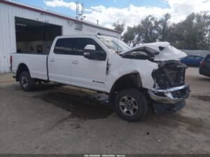 FORD F-350 LARIAT 2022 Auto auction