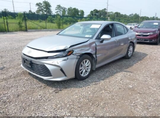 SOOOLD ..!! TOYOTA CAMRY LE 2026