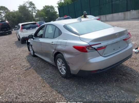 SOOOLD ..!! TOYOTA CAMRY LE 2026