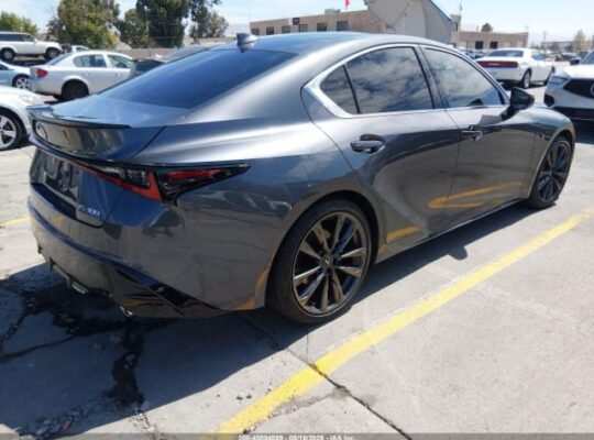 SOOOLD – !!!! LEXUS IS 300 F SPORT 2025