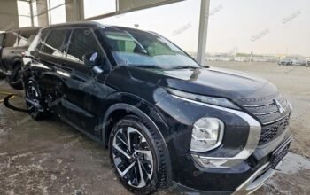 SOLD…!!!MITSUBISHI OUTLANDER 2024 – Auto auction
